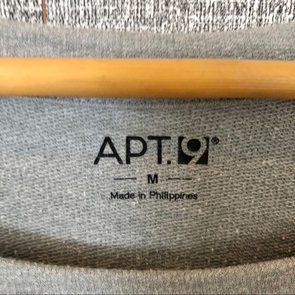 Cheetah print pullover Sweater Size Medium - Picture 4 of 6